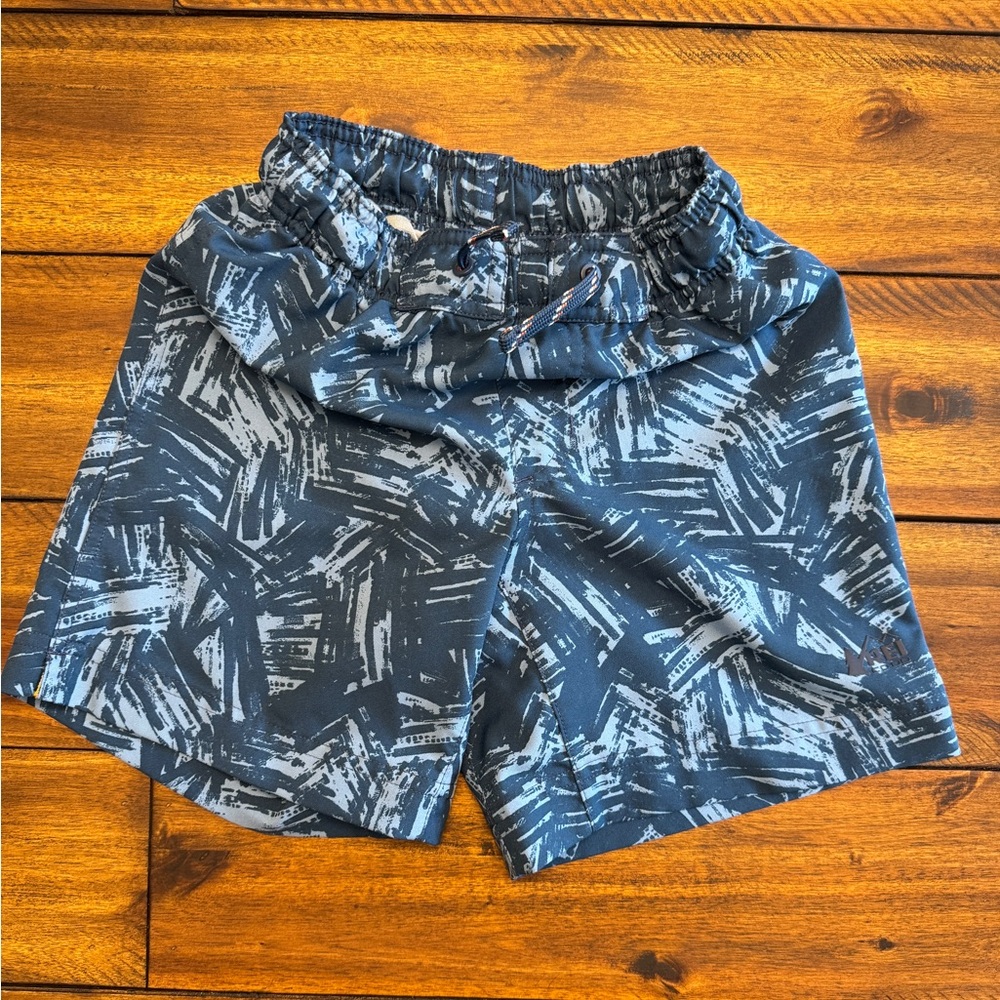 Boys REI Shorts/Swimwear, size 6/7 XS